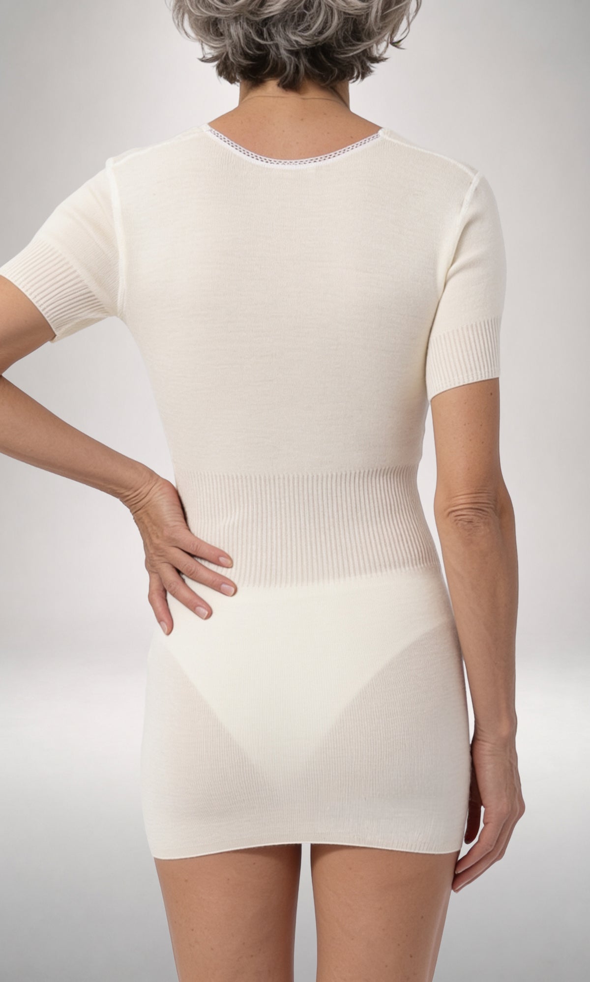 Maglietta formaseno manica corta donna, lana pesante (80%)