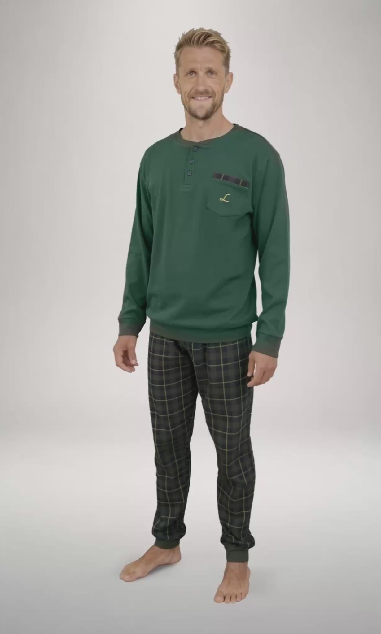 #colore_verde-bosco-4000